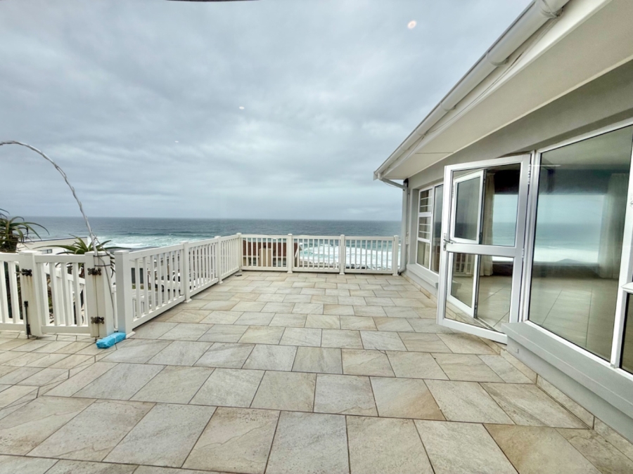 5 Bedroom Property for Sale in Seaview Eastern Cape